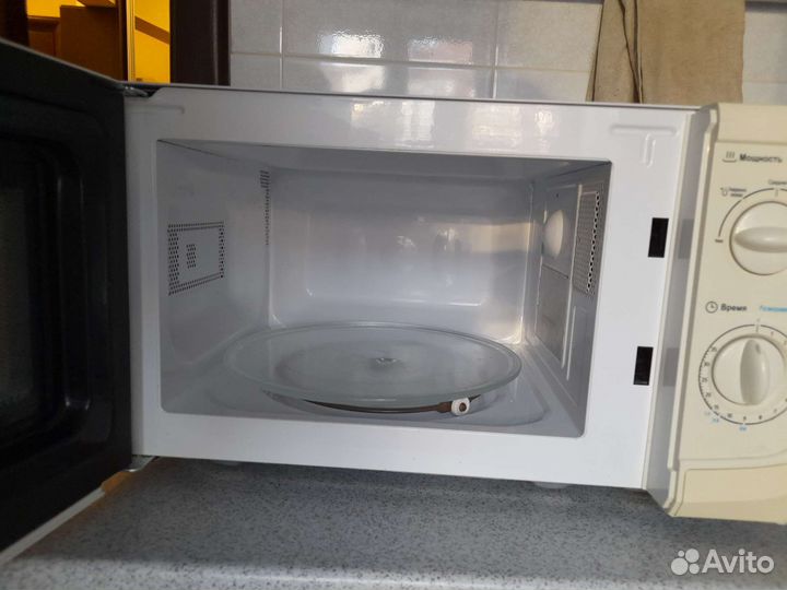 Микроволновая печь Midea