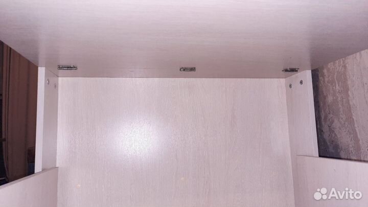 Стол-книжка компактный с полками