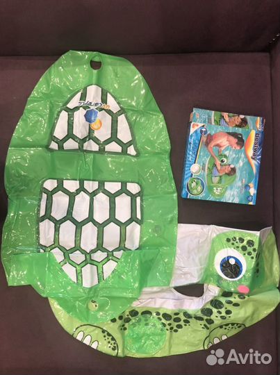 Круг надувной с крышей