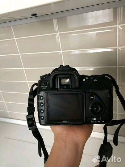 Зеркальный фотоаппарат Sony dslr-A200K