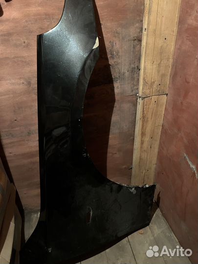 Переднее правое крыло bmw е60