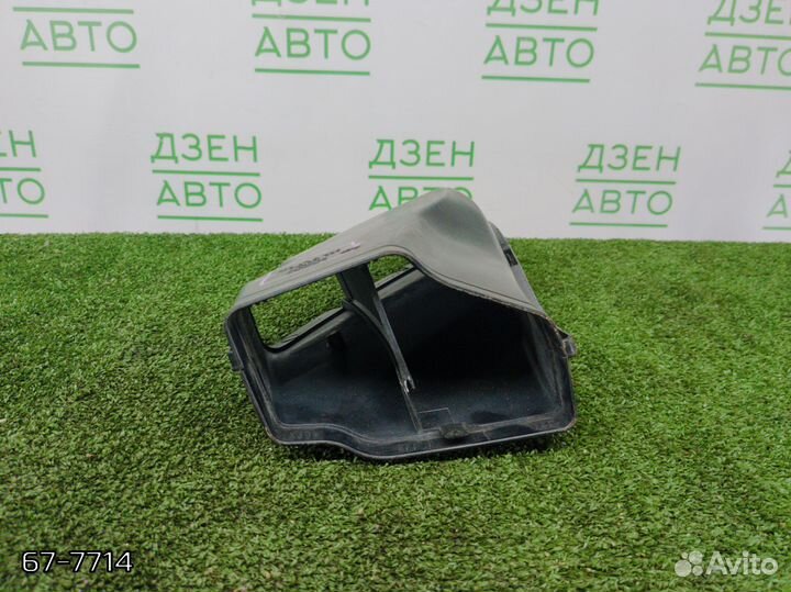 Патрубок воздухозаборника Audi A6 C6