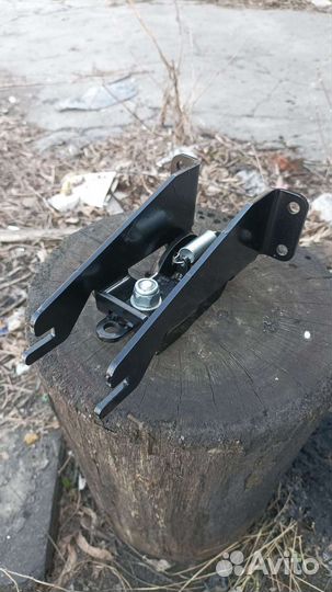 Кронштейн запасного колеса газель