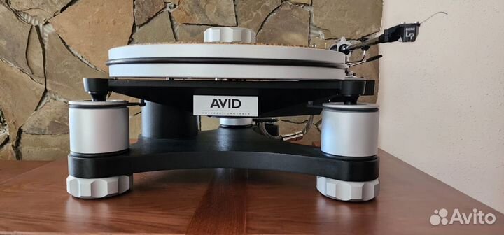 Проигрыватель виниловых пластинок Avid Volvere