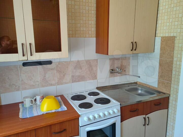 2-к. квартира, 43 м², 1/4 эт.