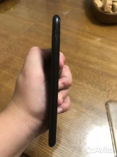 iPhone SE (2020), 64 ГБ