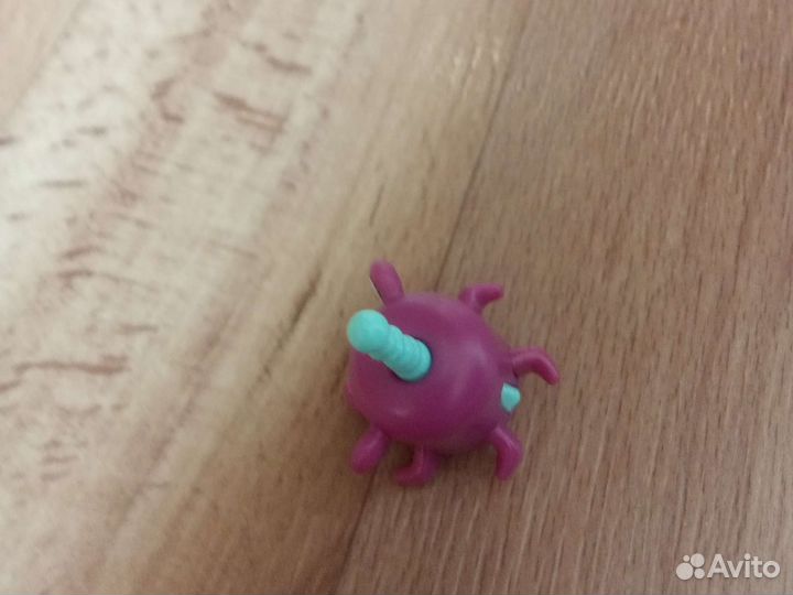 Осьминог игрушка из Киндер