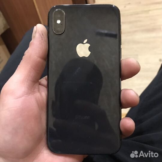 Телефон iPhone 10
