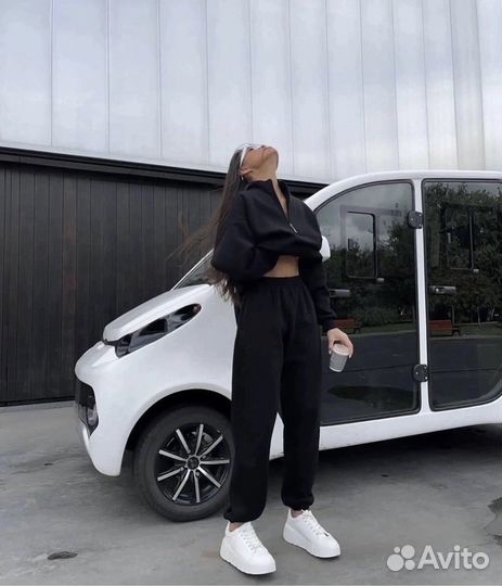 Спортивные костюмы