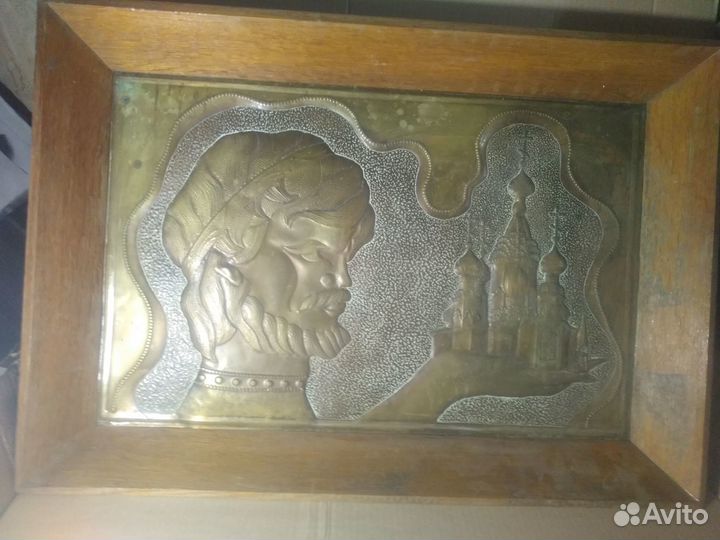 Чеканка большая