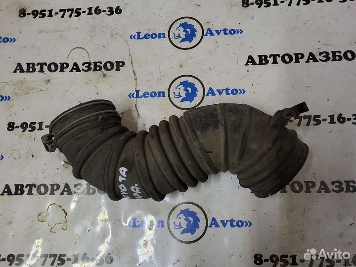 Патрубок воздушного фильтра toyota 1zz-fe