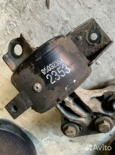 Опора двигателя Авео Т 300 разборка