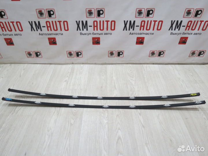 Молдинг крыши Hyundai левый Solaris 2