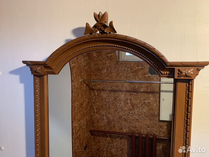 Зеркало настенное, антиквариат