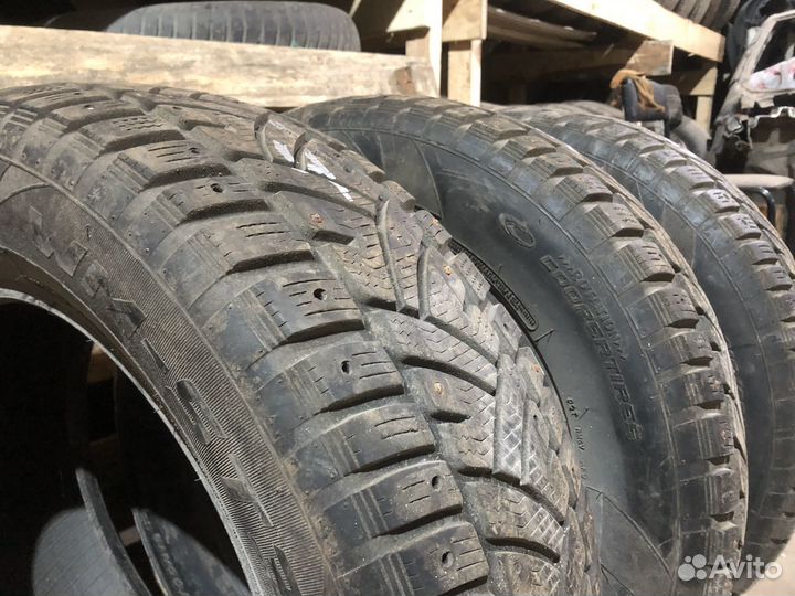 Cooper Weather-Master S/T 3 215/65 R16