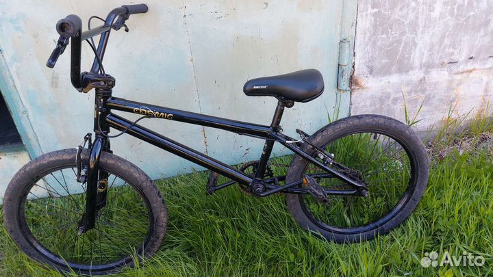 Трюковой велосипед BMX