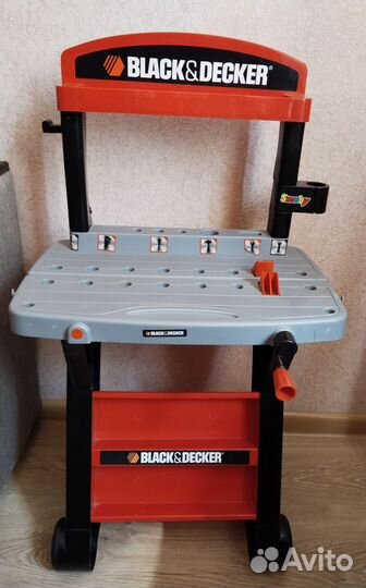 Мастерская Smoby Black and Decker с инструментами