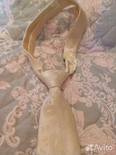 Галстук и платок в карман