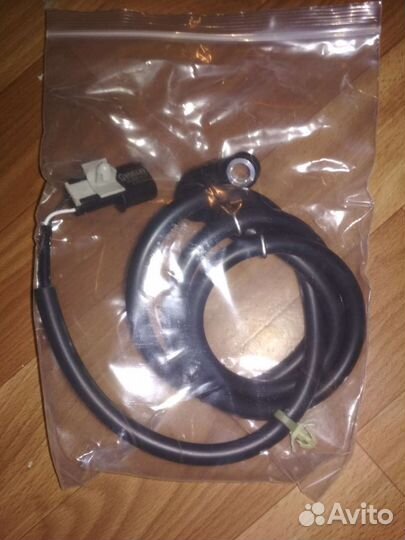 Датчик абс передний правый на Лансер 9