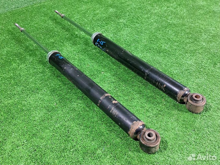 Амортизатор задний Ниссан Жук F15