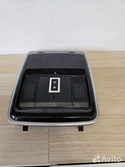 Фонарь салона Land Rover Range Rover Sport