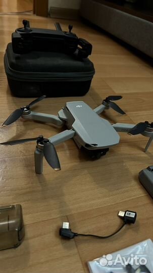 Квадрокоптер DJI Mini SE