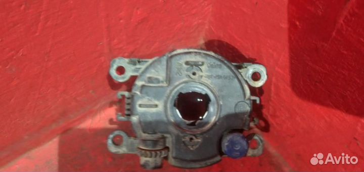 Сандеро птф фара правая Renault Sandero Stepway 1