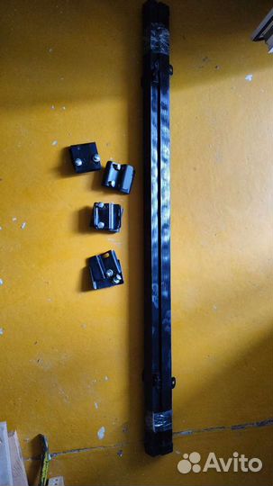 Продам багажник на рейлинги