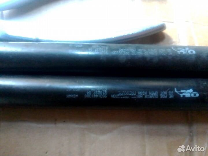 Амортизатор багажника peugeot 206