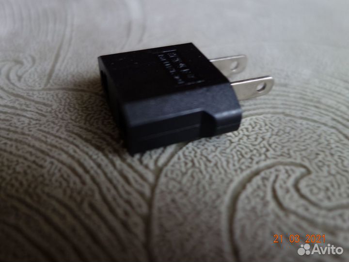 Переходник с европейской вилки на американскую