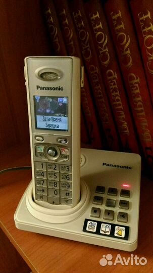 Радиотелефон Panasonic с автоответчиком