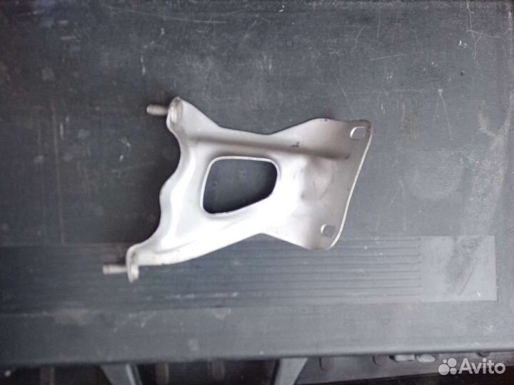 Крепеж паука