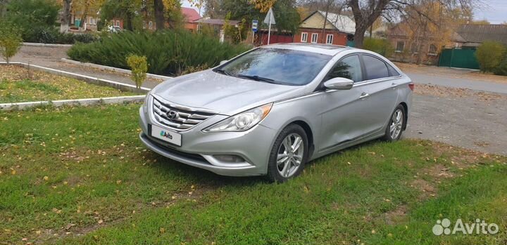Hyundai Sonata, 2011