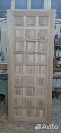 Дверь из массива бука