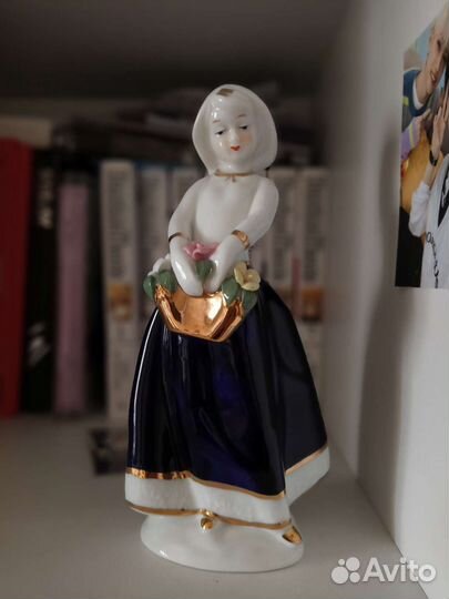 Статуэтка фарфор 