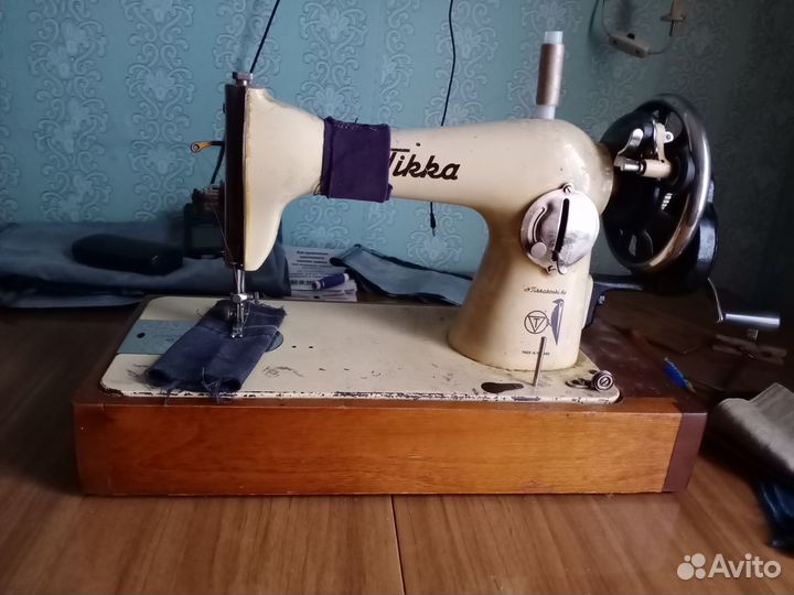 Швейная машина Jirra