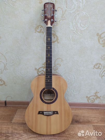 Гитара шестиструнноя