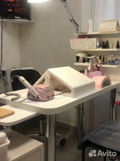 Стол для маникюра