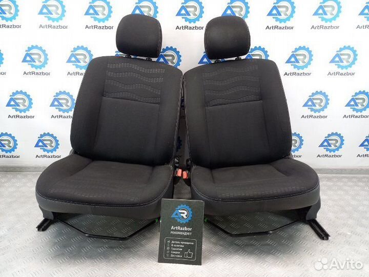 Сиденья к-кт Renault Sandero 1 Stepway 1.6 K7MF710