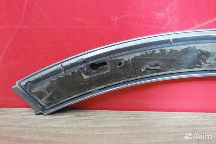 Молдинг двери задней правой задний правый Audi Q7