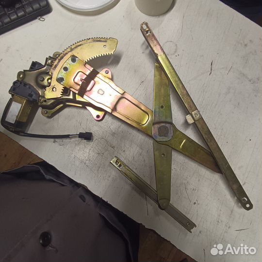 Стеклоподъемник передний левый Chery Tiggo T11