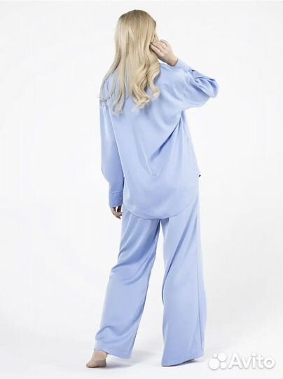 Новый брючный костюм