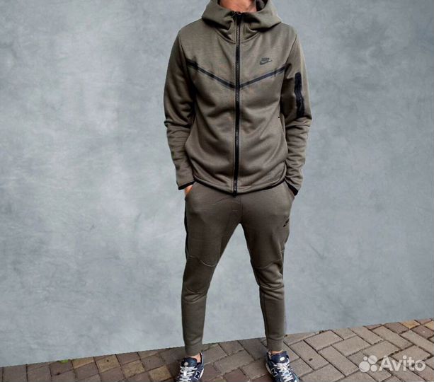 Спортивные костюмы Nike Tech Fleece