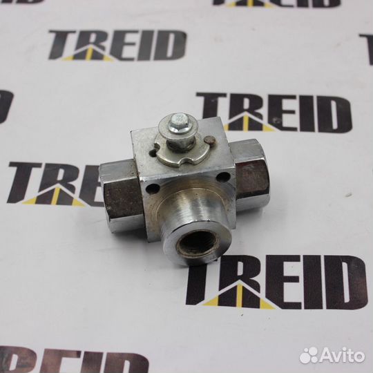 Трехходовой кран гидравлики