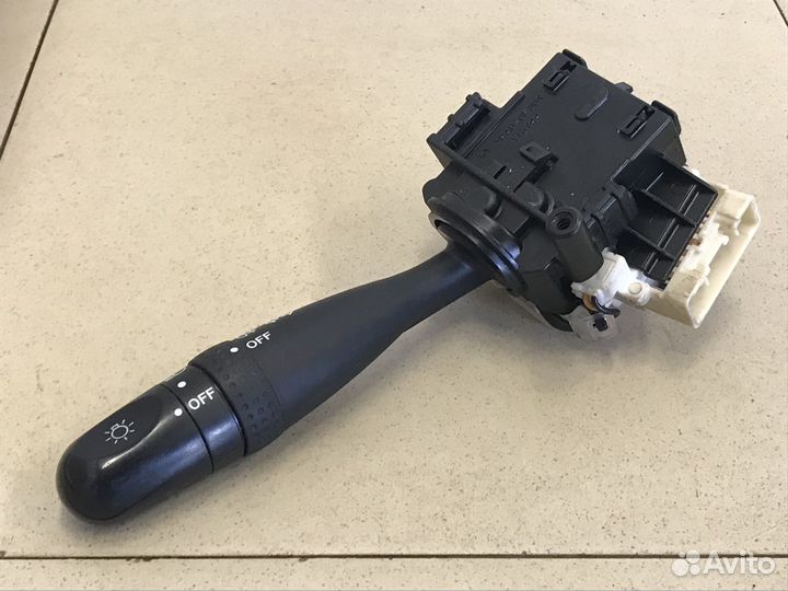 Переключатель поворотов подрулевой Grand Vitara 20