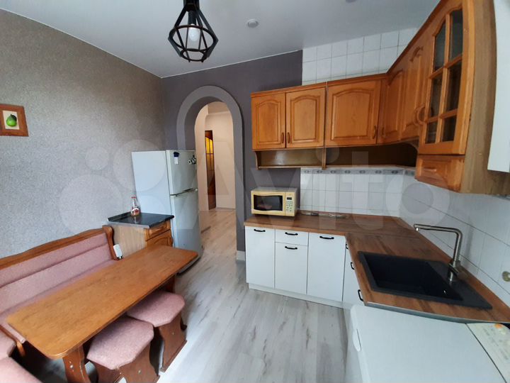 3-к. квартира, 75 м², 1/3 эт.