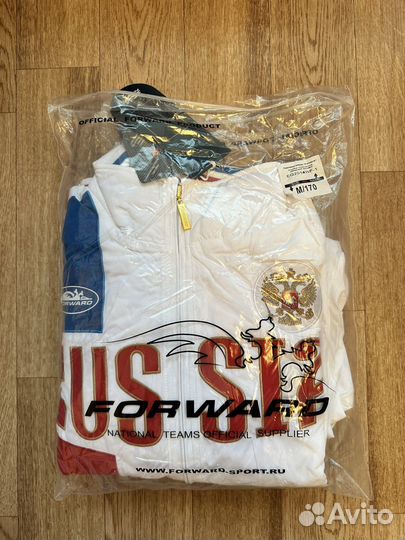 Спортивный костюм