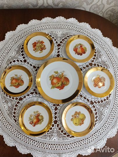 Набор десертных тарелок