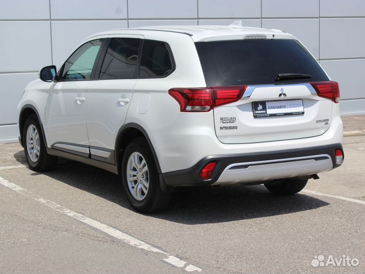 Mitsubishi Outlander 2.0 CVT, 2018, 147 300 км