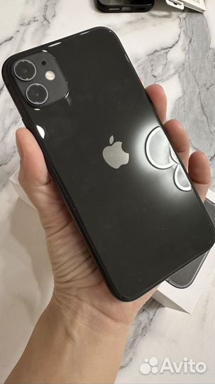 Телефон iPhone 11